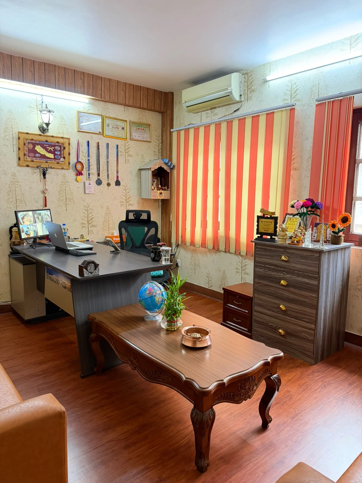 Office meeting space